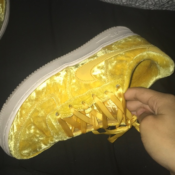 Air Force 1s NIKE - Picture 2 of 3